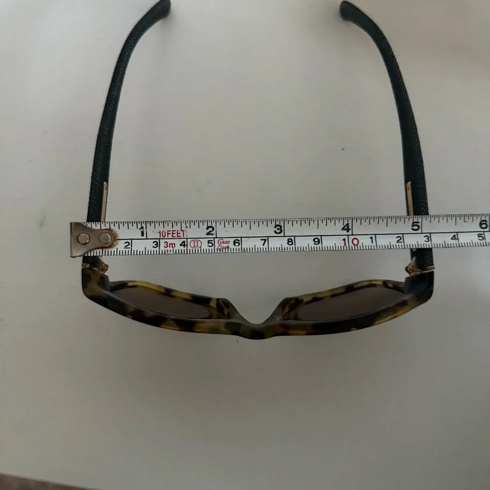 Chanel Tortoiseshell Cat Eye Sunglasses Tweed Arms Gold CC Logo Italy - Picture 8 of 12